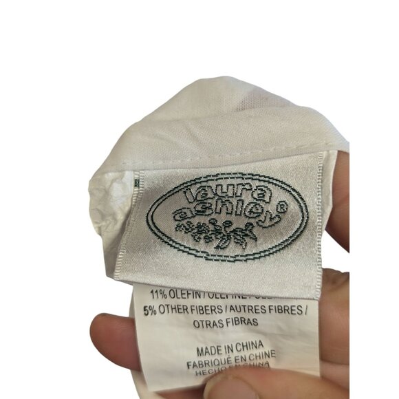 Laura Ashley Quilted Pillow Shams King Set White Blue Edging - Picture 6 of 7